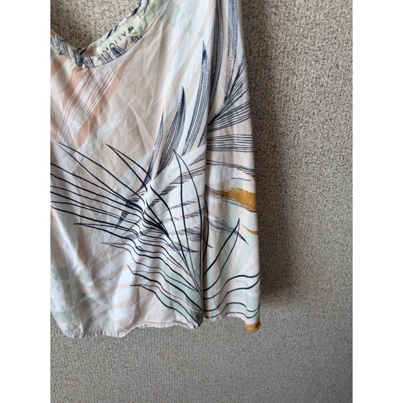 Molly Bracken Tropical Palm Leaf Print V-Neck Cami Top XL Adjustable Straps - Picture 2 of 6